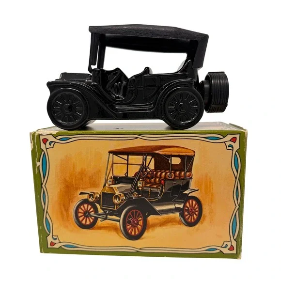 NOS Avon Touring T After Shave Bottle Men 6oz Black  Vintage Decanter - Picture 2 of 16